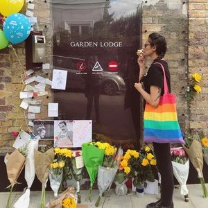 Meet your Posher, Smalls